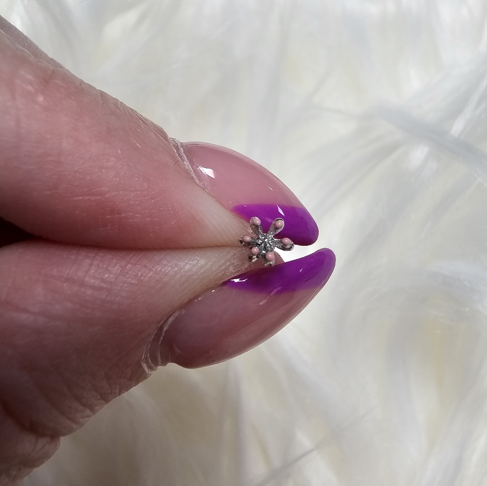 Silver Pink Flower Nose Stud‎ 20 Guage